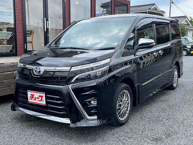 トヨタ ヴォクシー　ハイブリッド