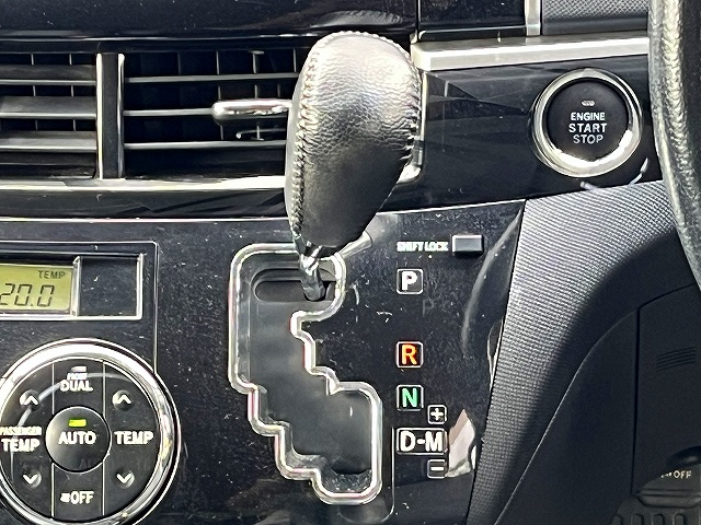 トヨタ エスティマ