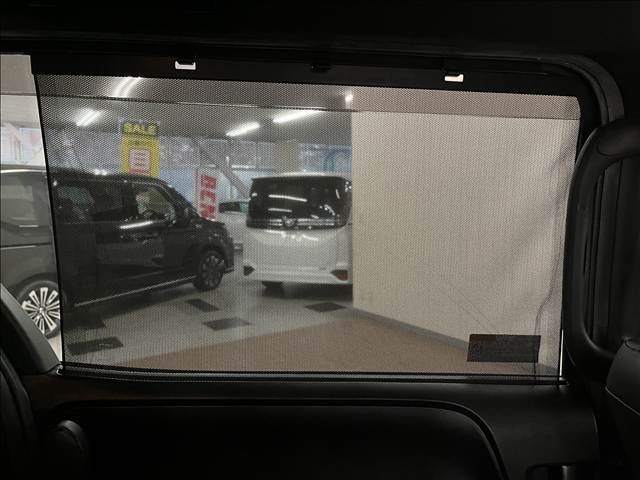 トヨタ ノア　ハイブリッド
