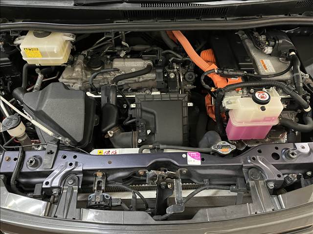 トヨタ ノア　ハイブリッド