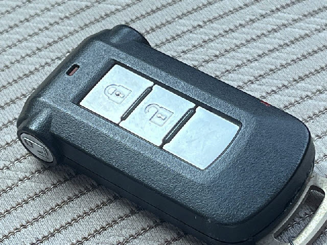 日産 デイズ　ルークス