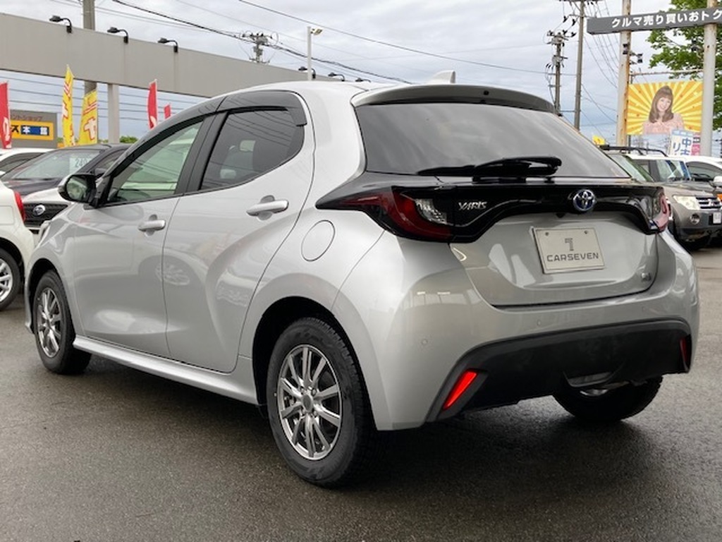 ヤリス ハイブリッド トヨタ Ｇ 2021年式 3,000km 秋田県