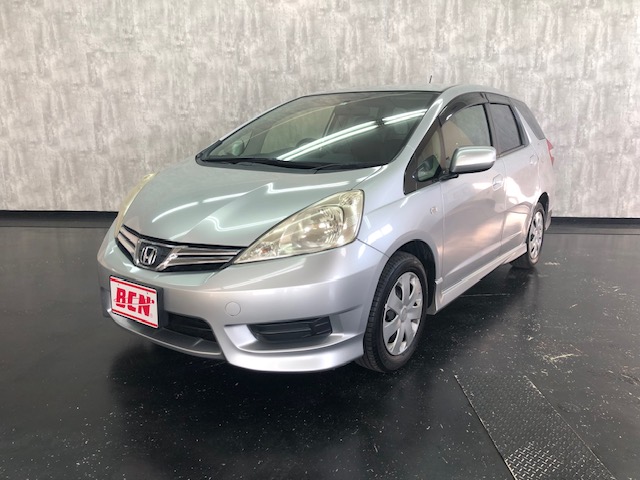ホンダ フィット　シャトル