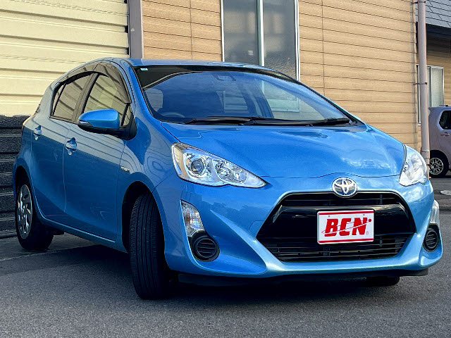 トヨタアクアヤリスヴィッツポルテフィールダーラクティス185/60R15