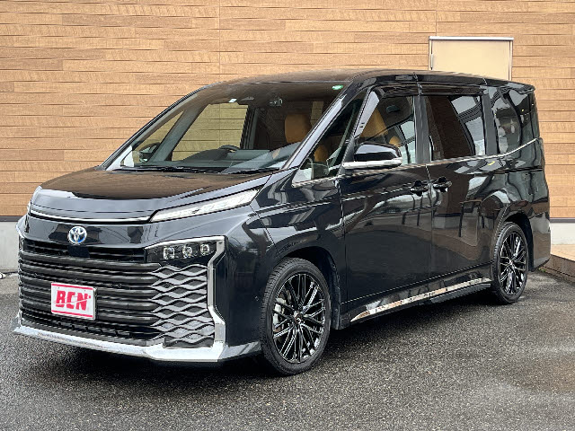 トヨタ ヴォクシー　ハイブリッド