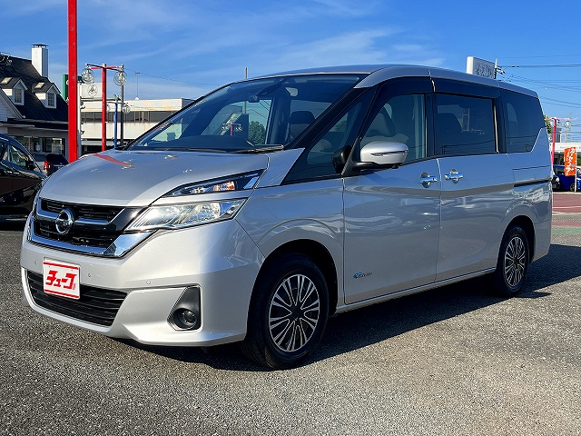 日産 セレナ
