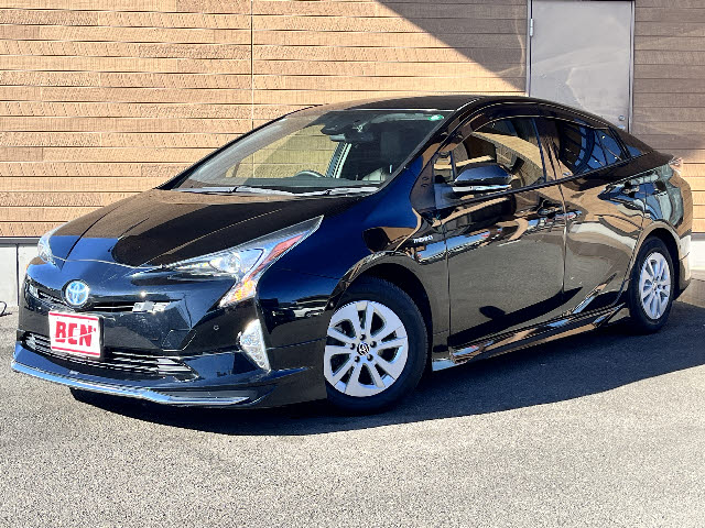 トヨタ プリウス