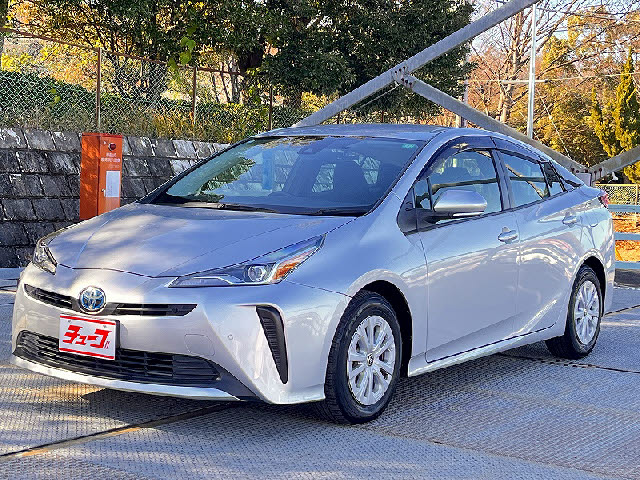 トヨタ プリウス