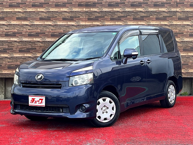 トヨタ ヴォクシー