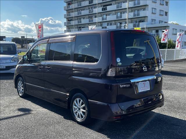 日産 セレナ