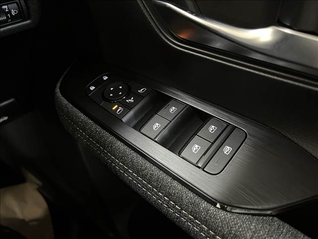 日産 ＫＩＣＫＳ