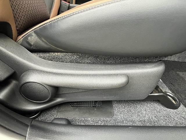 日産 ノート　ＨＢ