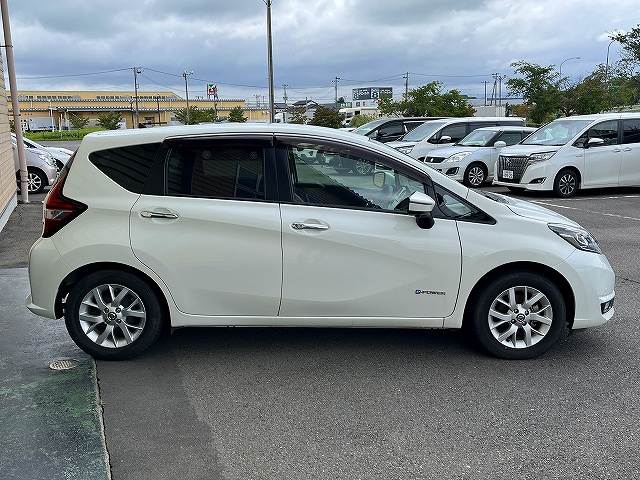 日産 ノート　ＨＢ