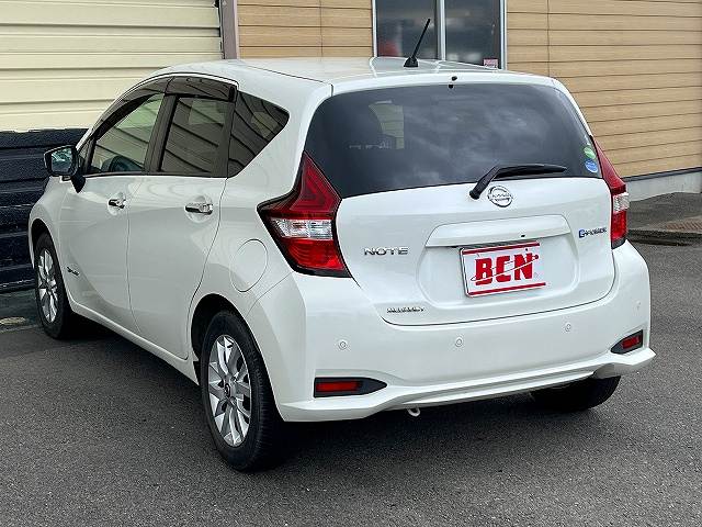 日産 ノート　ＨＢ