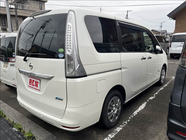 日産 セレナ