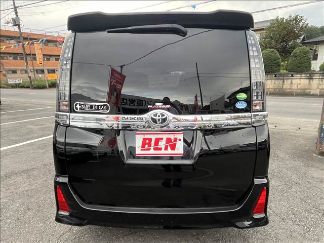 トヨタ ヴォクシー
