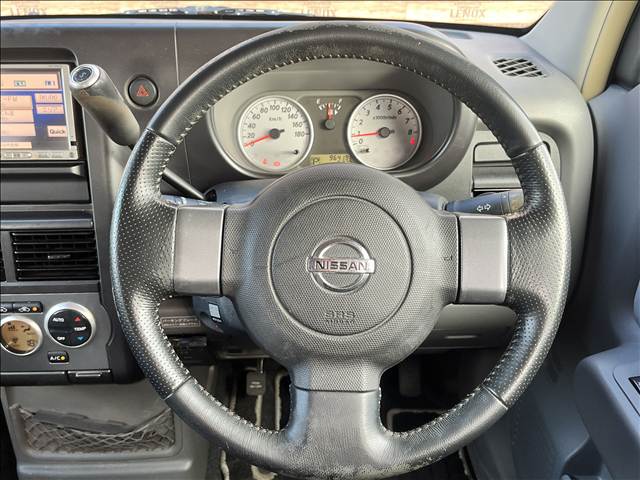 日産 キューブ