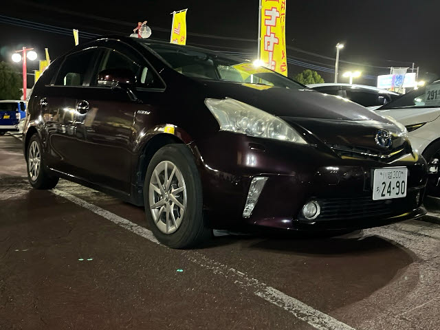 トヨタ プリウス　アルファ