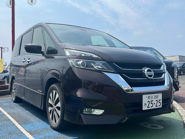 日産 セレナ