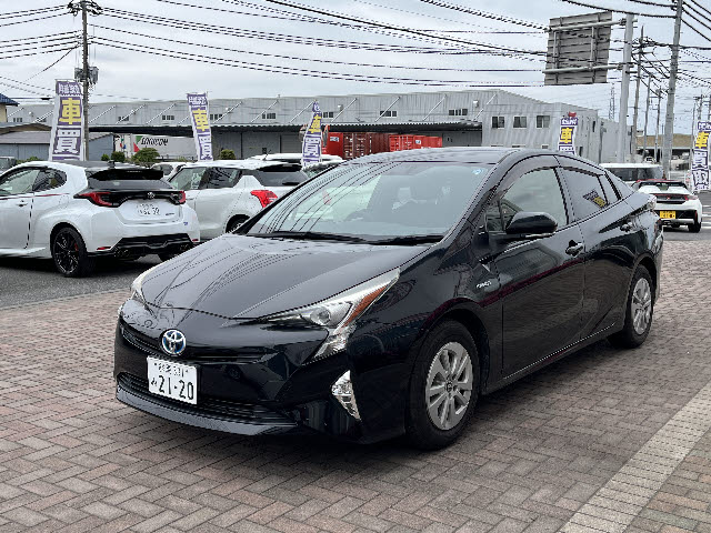トヨタ プリウス