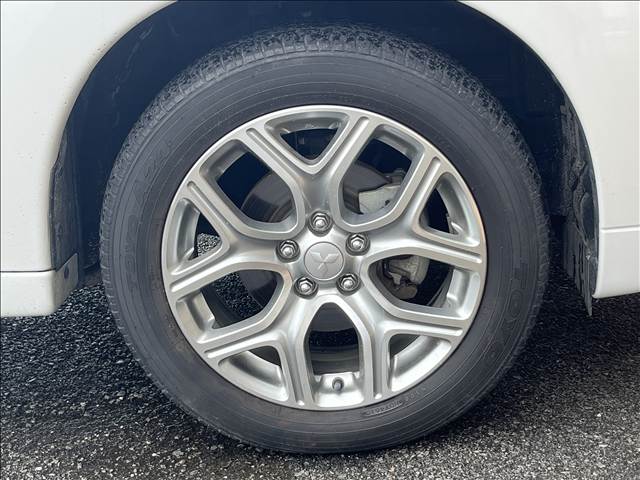 三菱 アウトランダーＰＨＥＶ