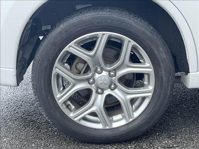 三菱 アウトランダーＰＨＥＶ