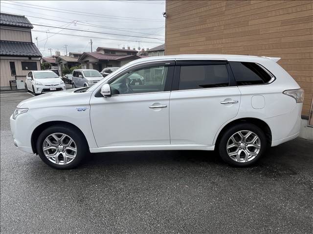 三菱 アウトランダーＰＨＥＶ