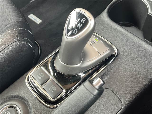 三菱 アウトランダーＰＨＥＶ