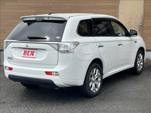 三菱 アウトランダーＰＨＥＶ