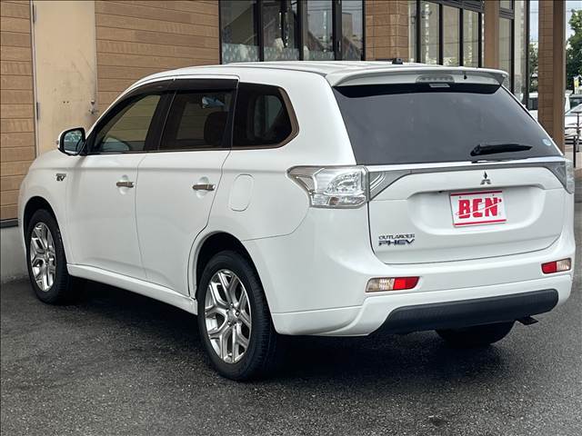 三菱 アウトランダーＰＨＥＶ