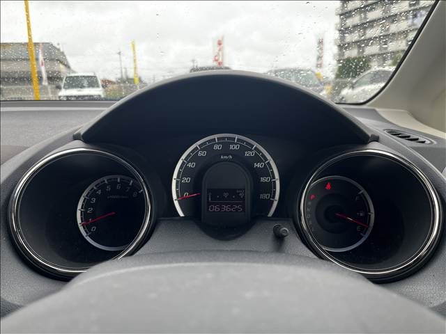 ホンダ フィット　シャトル
