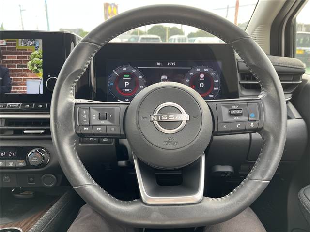 日産 オーラ