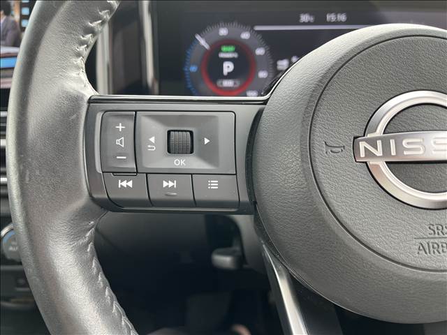 日産 オーラ