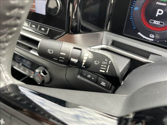 日産 オーラ