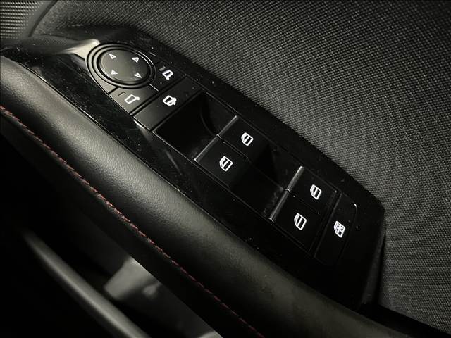 マツダ ＭＡＺＤＡ３　ファストバック