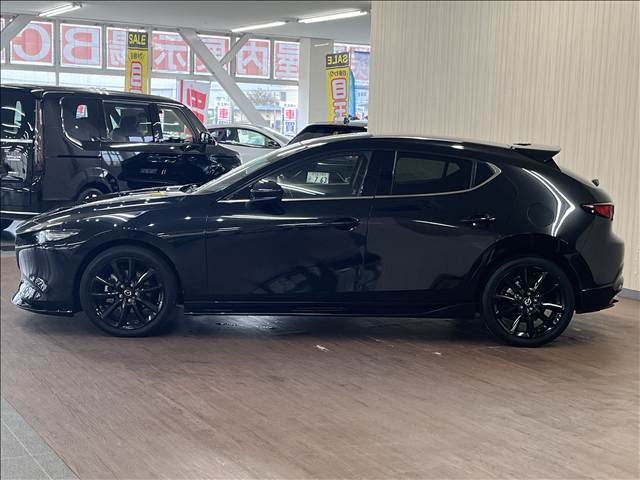 マツダ ＭＡＺＤＡ３　ファストバック