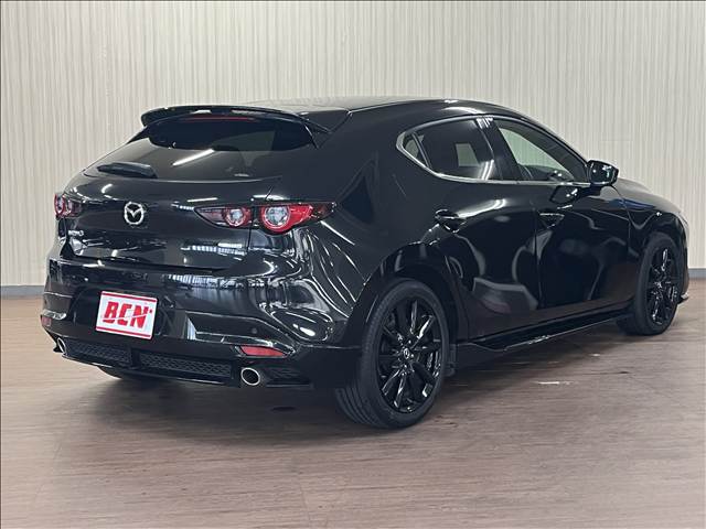 マツダ ＭＡＺＤＡ３　ファストバック