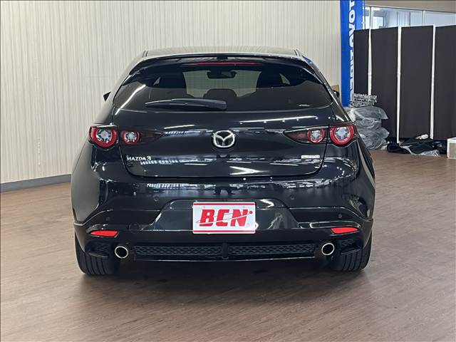 マツダ ＭＡＺＤＡ３　ファストバック