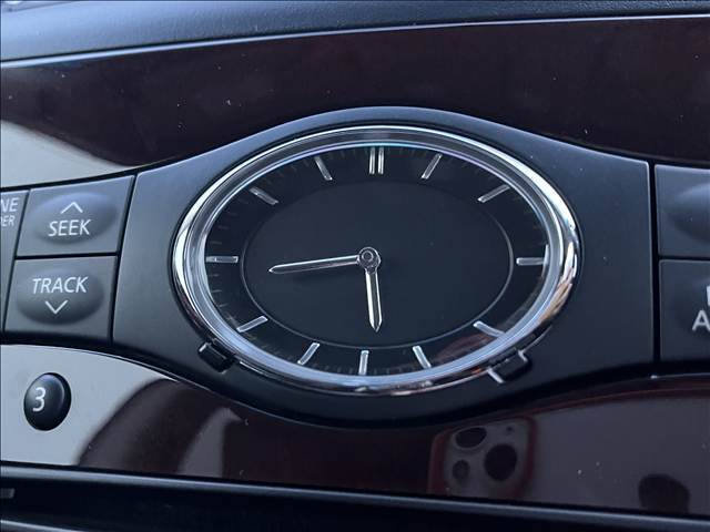 日産 スカイライン　クロスオーバー