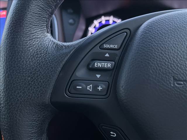 日産 スカイライン　クロスオーバー