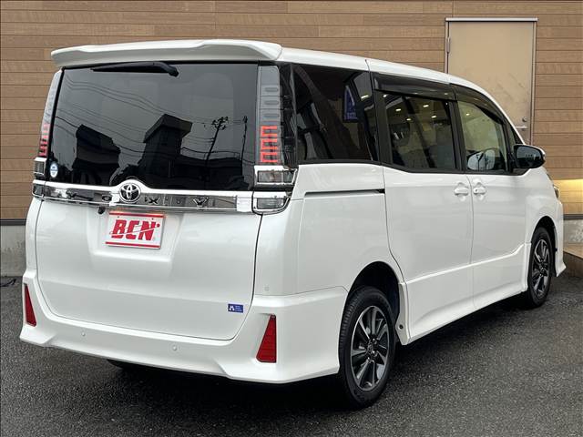 トヨタ ヴォクシー