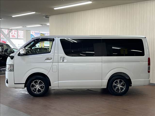 トヨタ ハイエースバン