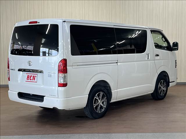 トヨタ ハイエースバン