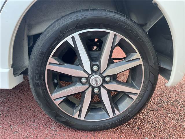 日産 デイズ