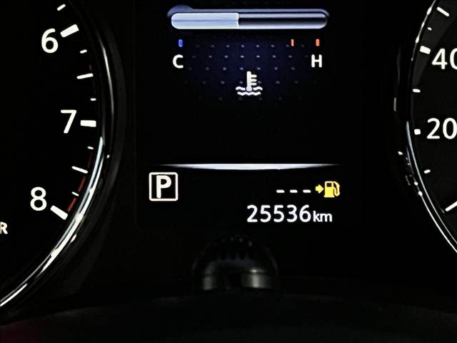 日産 エクストレイル　ハイブリッド