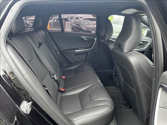 ボルボ ボルボ　Ｖ６０　ＳＷ