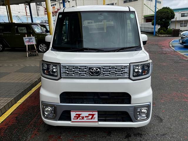 トヨタ ピクシス　メガ