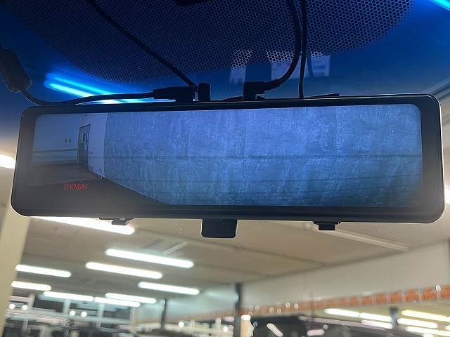 ホンダ フィット　シャトル　ハイブリッド