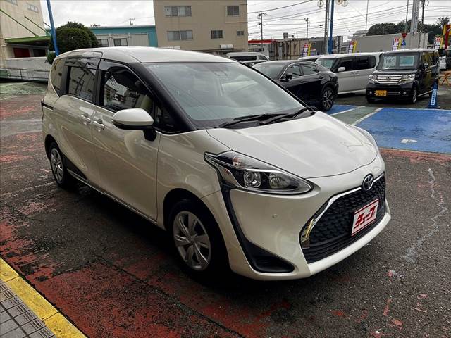 トヨタ シエンタ　ハイブリッド