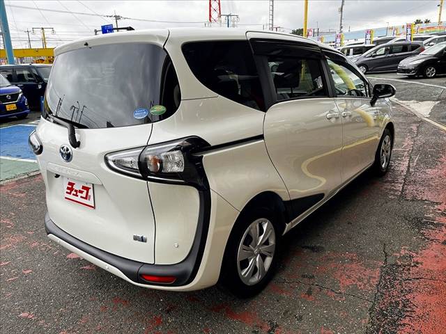 トヨタ シエンタ　ハイブリッド